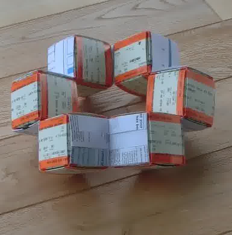 Fluxicube: Rotating Ring of Six Cubes